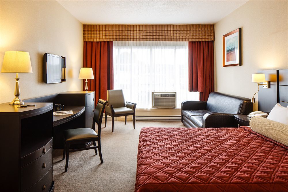Royal Versailles Montreal